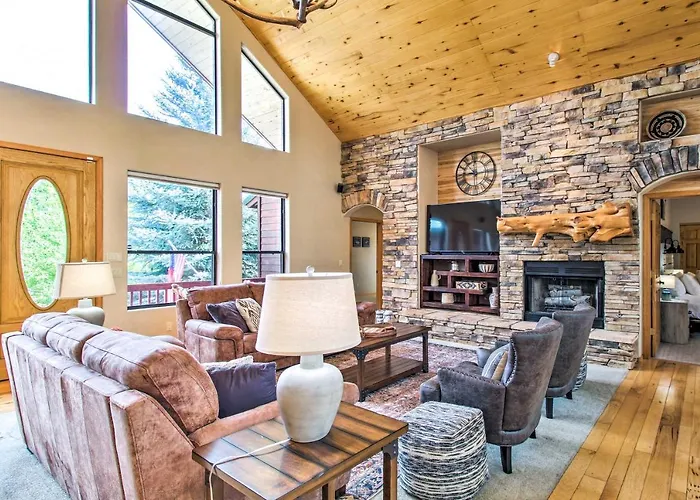 Holiday home Hot Tub & Game Room: All-season *