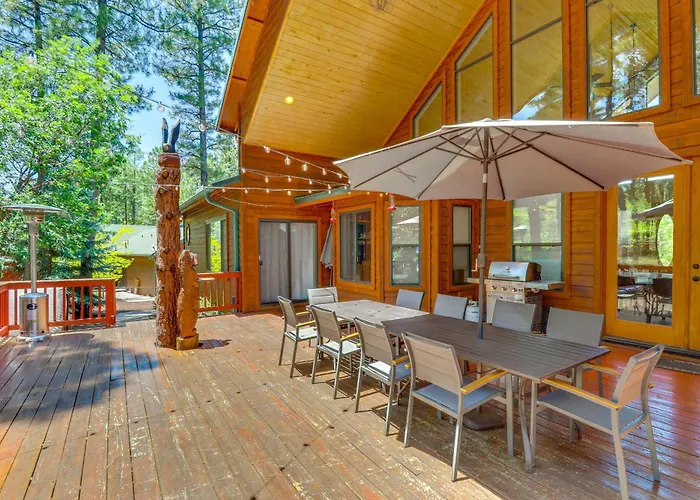 Holiday home Hot Tub & Game Room: All-season
